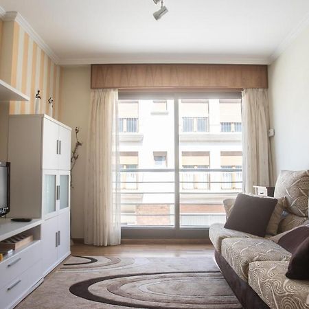 Apartamento En El Centro Con Plaza De Garaje A Guarda Esterno foto