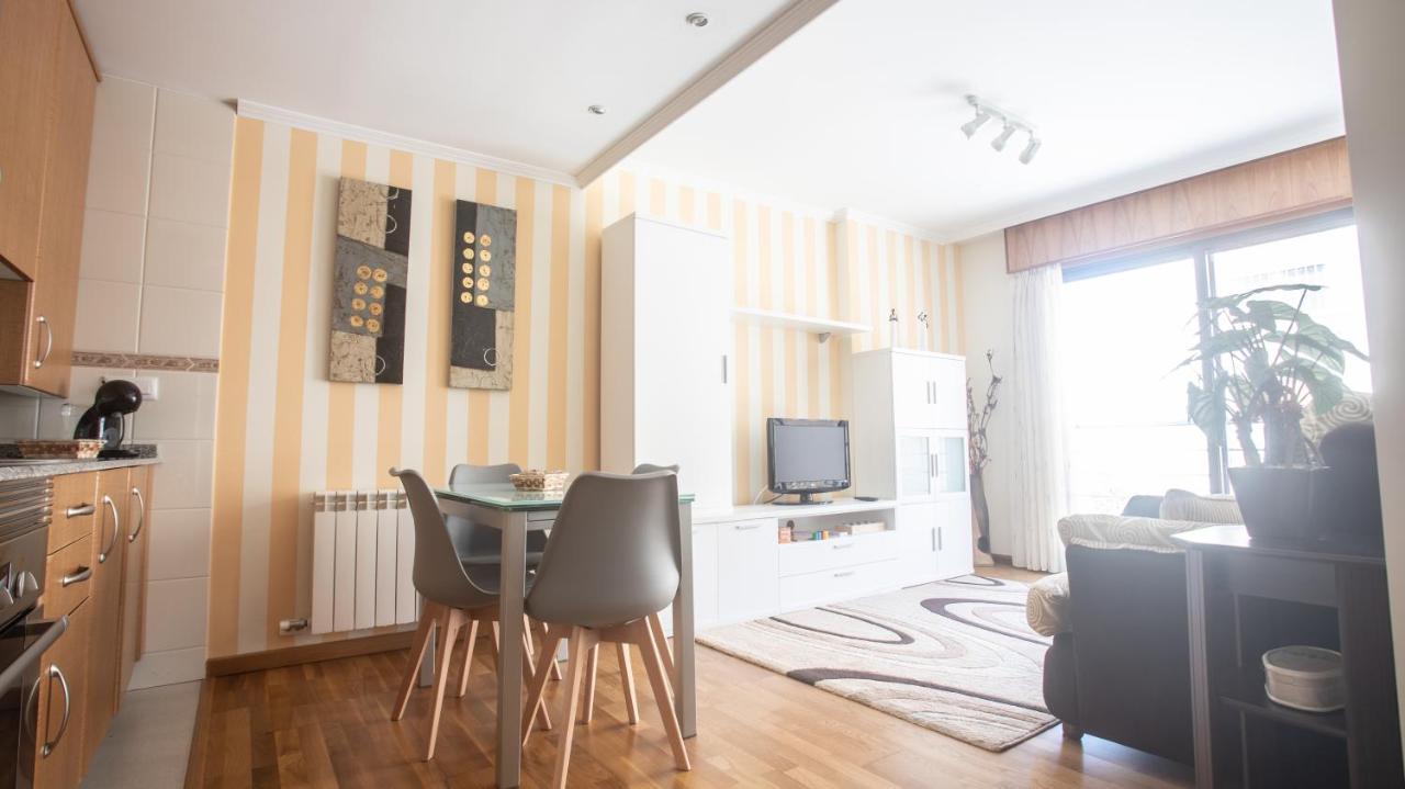 Apartamento En El Centro Con Plaza De Garaje A Guarda Esterno foto
