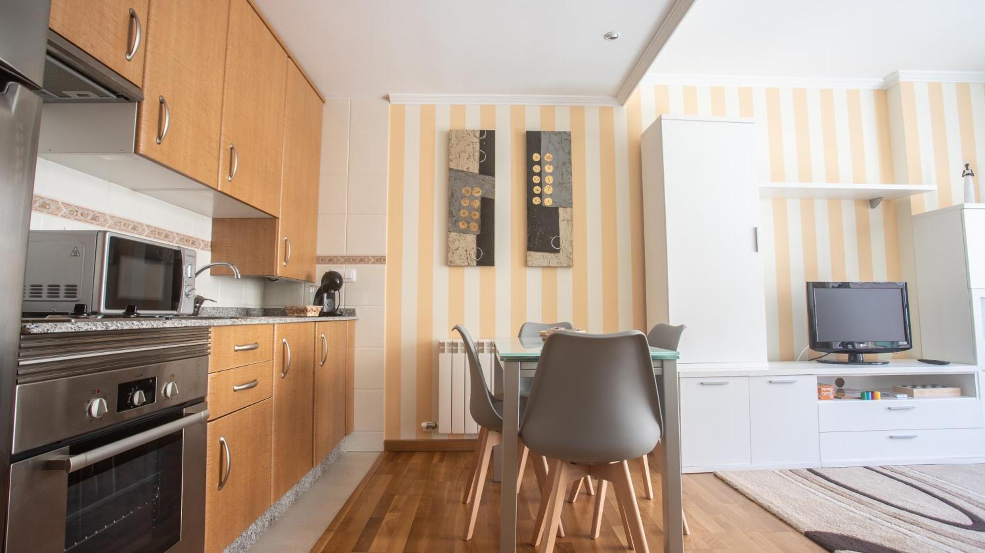 Apartamento En El Centro Con Plaza De Garaje A Guarda Esterno foto